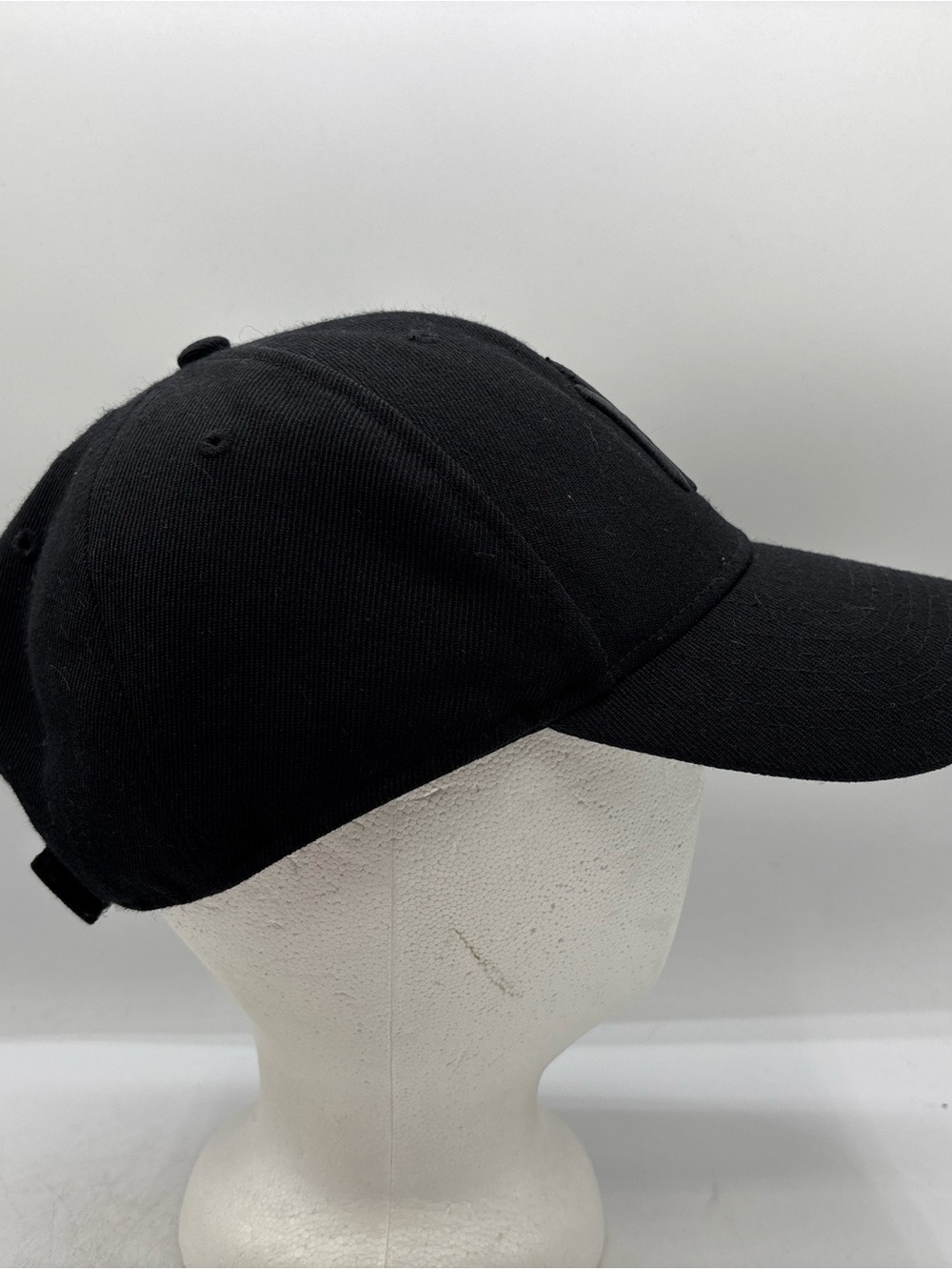 New York Yankees 47 Brand Blackout Tonal Logo Adjustable Baseball Hat Black OSFM - Picture 5 of 8